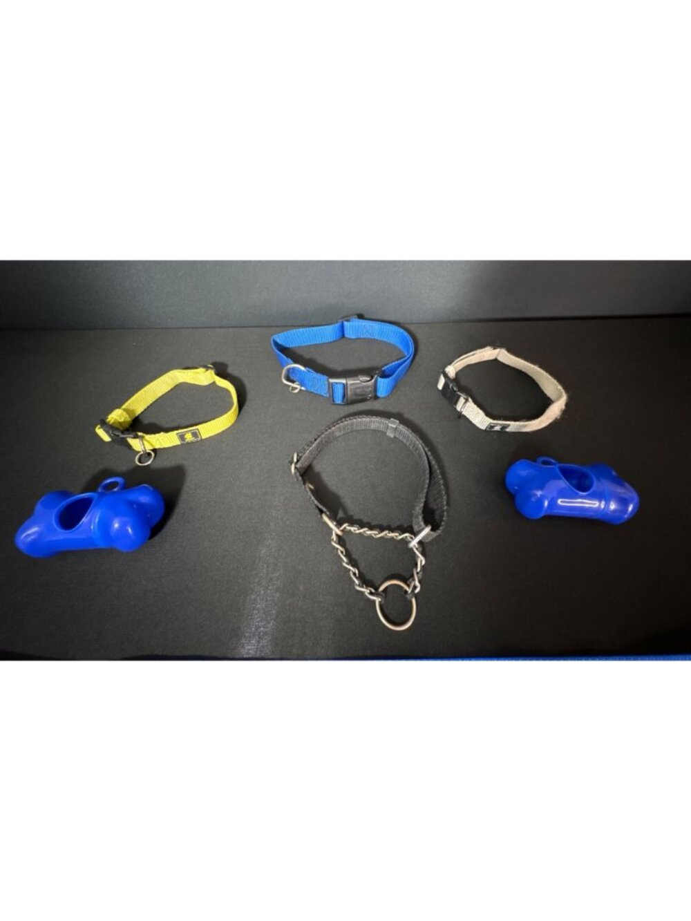 Top Paw Dog Training & Walking Set - 4 Collars 2 Leashes 2 Waste Bag Dispensers - Picture 3 of 16